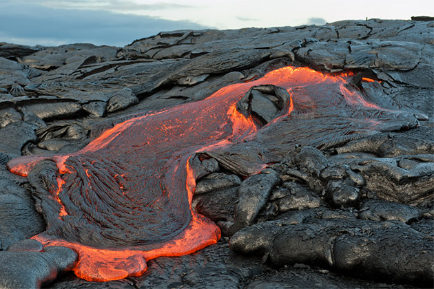 Hawaii Volcanoes National Park (Photo: Robert Crow/Shutterstock) Close up of molten lava at Hawaii Volcanoes National Park
