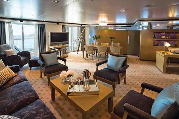 Master suite on Seven Seas Voyager (Photo: Regent Seven Seas Cruises) Master suite on Seven Seas Voyager