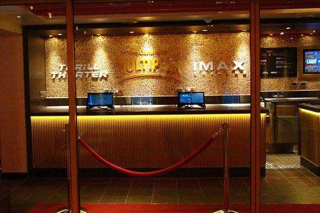 Lobby in Vista's Thrill Theater (photo: Dori Saltzman) Lobby in Vista's Thrill Theater