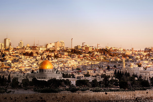 Jerusalem (Photo: Stefano Rocca/Shutterstock) Aerial shot of Jerusalem at sunset