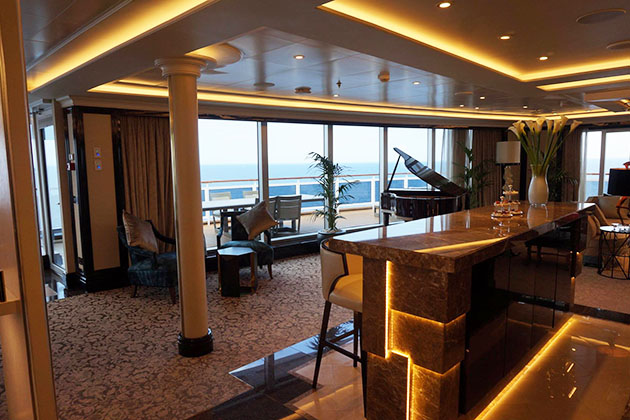 Regent Suite on Regent's Seven Seas Explorer (photo: Colleen McDaniel) Regent Suite on Regent's Seven Seas Explorer