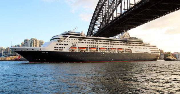 Pacific Aria under the bridge (Photo: Tim Faircloth) Pacific Aria under the bridge