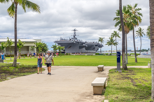 Pearl Harbor Visitor Centre and the USS Arizona Memorial, Oauhu Hawaii (photo: Jeff Whyte/Shutterstock) Pearl Harbor Visitor Centre and the USS Arizona Memorial