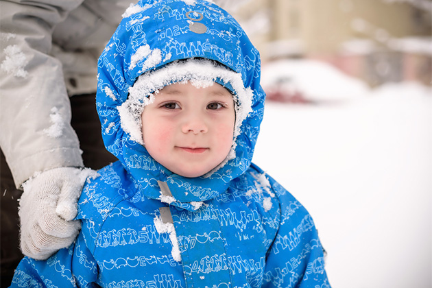 Havana Bar's Jupina Amour (Photo: Pavel Kobysh/Shutterstock.com) Happy little smiling boy outdoors in the snow in winter clothing. Kid has a snow on his face.