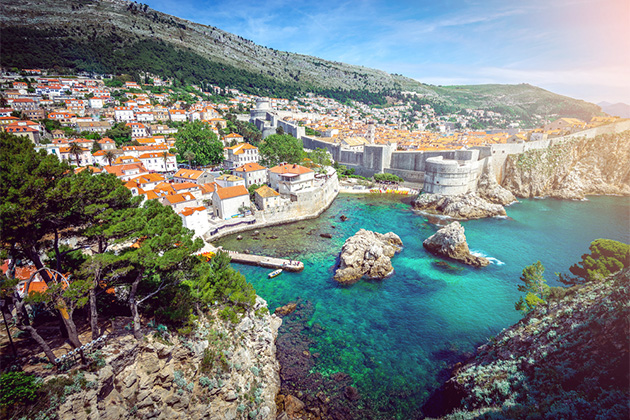 Dubrovnik (Photo: Ajan Alen/Shuttestock.com) Panorama of old town of Dubrovnik in Croatia