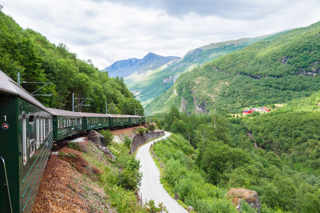 Flamsbana - the famous railway from Myrdal to Flam, Norway (Photo: Petroos/Shutterstock) Flamsbana - the famous railway from Myrdal to Flam, Norway