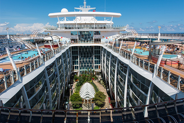 Royal Caribbean's Oasis of the Seas (Photo: Cruise Critic) Royal Caribbean's Oasis of the Seas