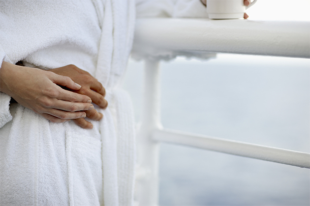 Relaxing on the Balcony (photo: Volt Collection/Shutterstock) Relaxing Together