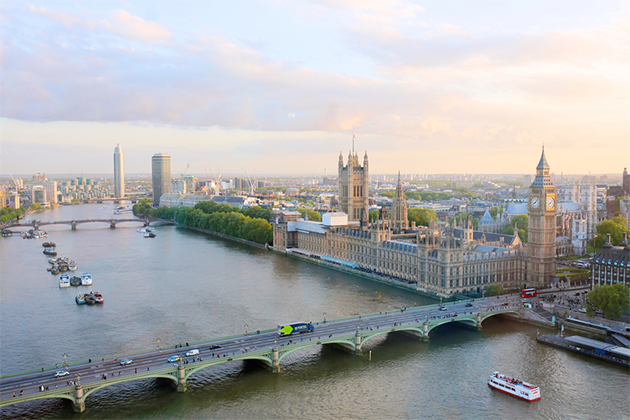 Cityscape of London Along the Thames River (photo: CroMary/Shutterstock) Thames River Cityscape