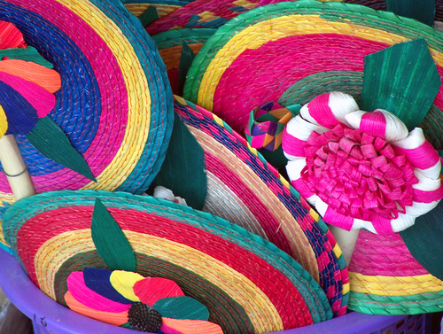 Crafts in Zihuatanejo Mexico (photo: cristina ferrari/Shutterstock) Zihuatanejo Mexico