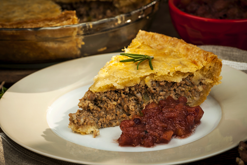 Tourtiere in Quebec (photo: Elena Elisseeva/Shutterstock) Touritiere