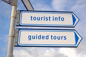 Ship-Sponsored or Independent Shore Excursions: Which Is Right for You? cruise-ship-excursion-or-private-tour