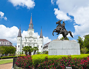 Saint Louis Cathedral and statue of Andrew Jackson (photo: gary718/Shutterstock) Saint Louis Cathedral and statue of Andrew Jackson