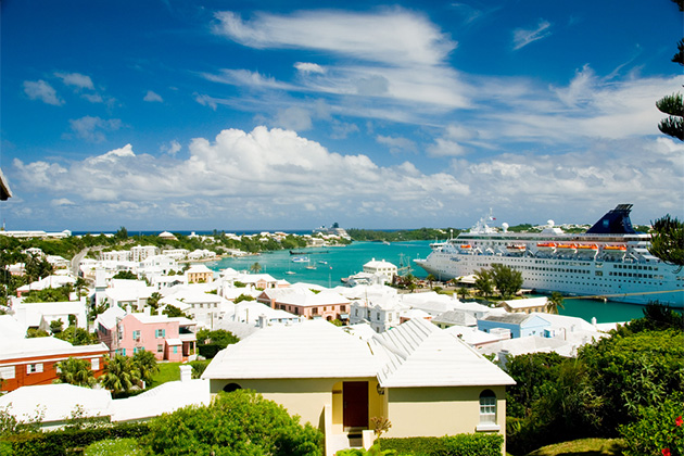 Cruise ship docked in Bermuda. (photo: Peter Rooney/Shutterstock) Cruise ship docked in Bermuda.
