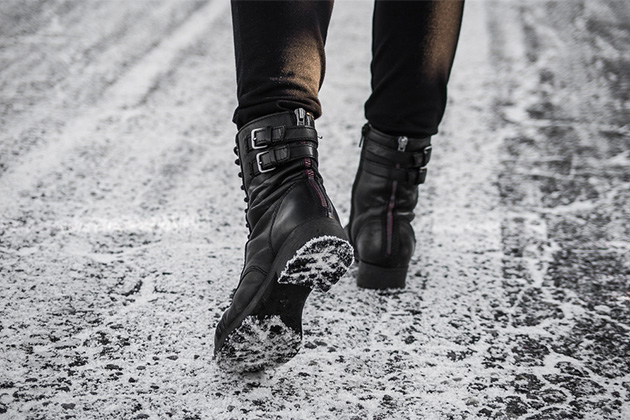 Expect a cold climate in New Jersey (photo: alicjane/Shutterstock) Snowy footprints