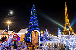 Christmas Market in Paris - photo courtesy of Felix-Emanuel Catana/Shutterstock Christmas Market in Paris - photo courtesy of Felix-Emanuel Catana/Shutterstock