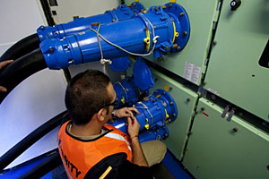 shore power cruise ship plug-in shore-power-cruise-ship-plug-in