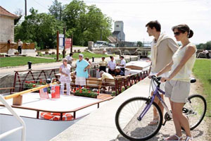 Belmond Hirondelle - Hirondelle Deck Belmond Hirondelle - Hirondelle Deck