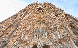 Barcelona La Sagrada Familia cruise excursion