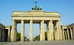 Berlin Brandenburg Gate Walking Tour cruise excursion