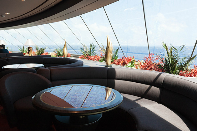 Top Sail Lounge on MSC Divina (Photo: Cruise Critic) View of ocean from Top Sail Lounge