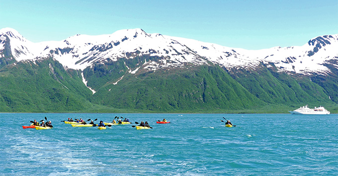 Star Legend passengers kayaking in Alaska (Photo: Dori Saltzman/Cruise Critic) Passengers kayaking with Alaska scenery in the background